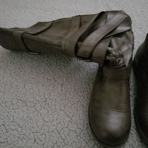 👢Madden Girl Boots - Picture 7 of 16